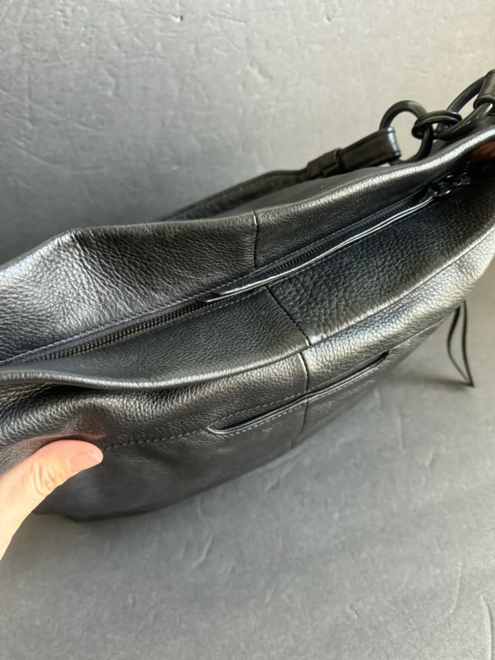 HOBO Black Leather Purse Shoulder Bag Old Money Capsule Soft‎ Slouchy
