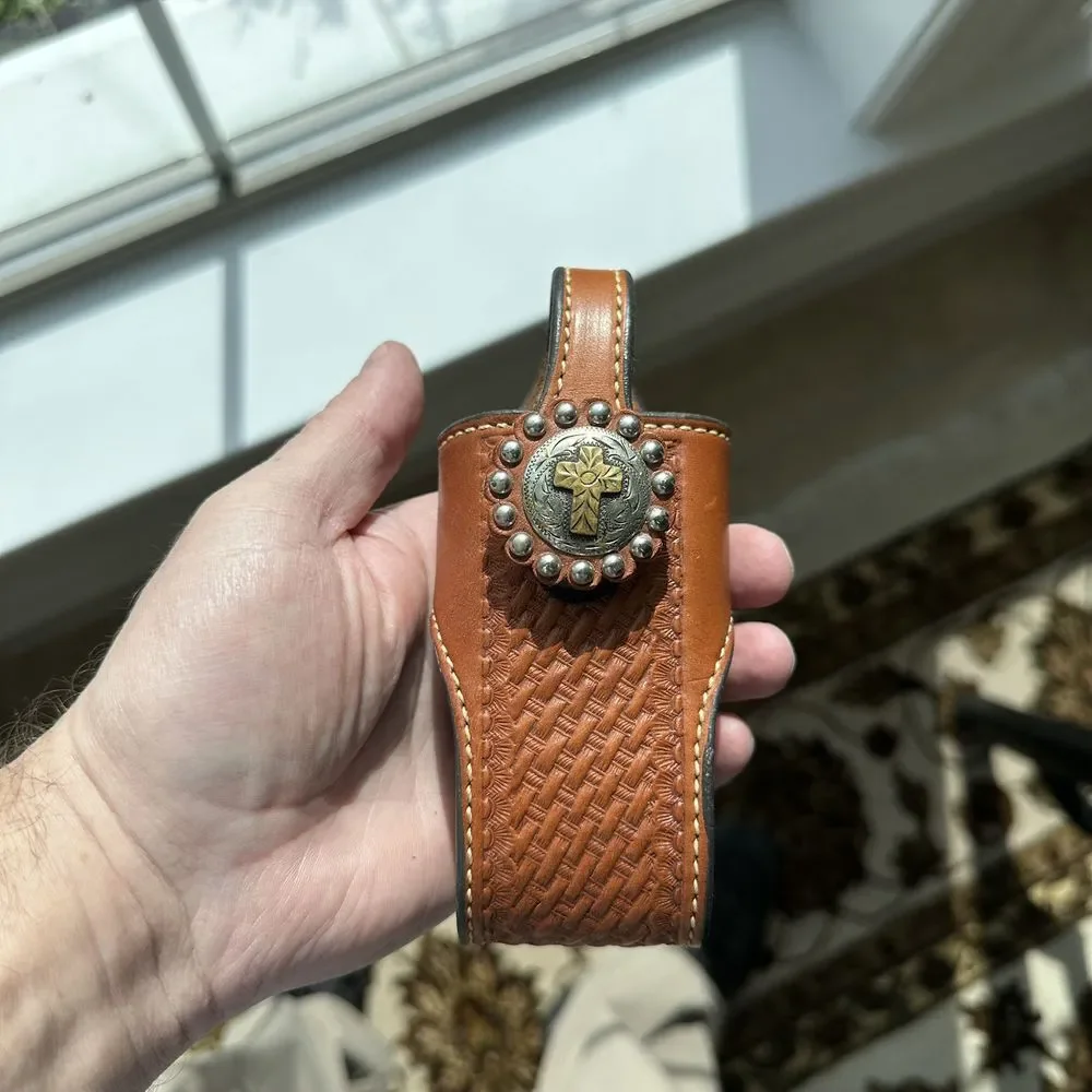 Cowperson Tack Belt Clip Case 5.5x2 Inch Phone‎ Leather Christian Cross Concho