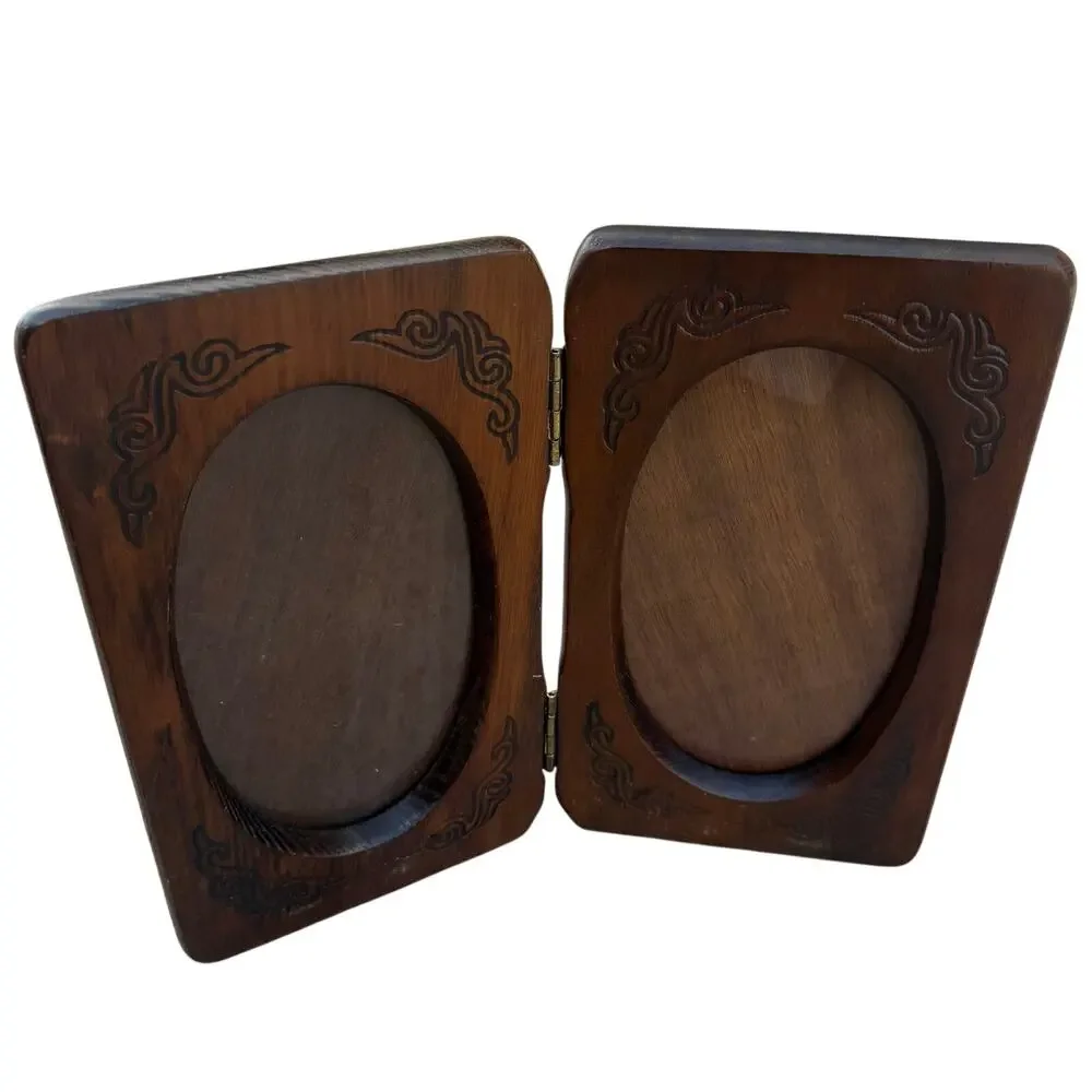 Unbranded vintage carved