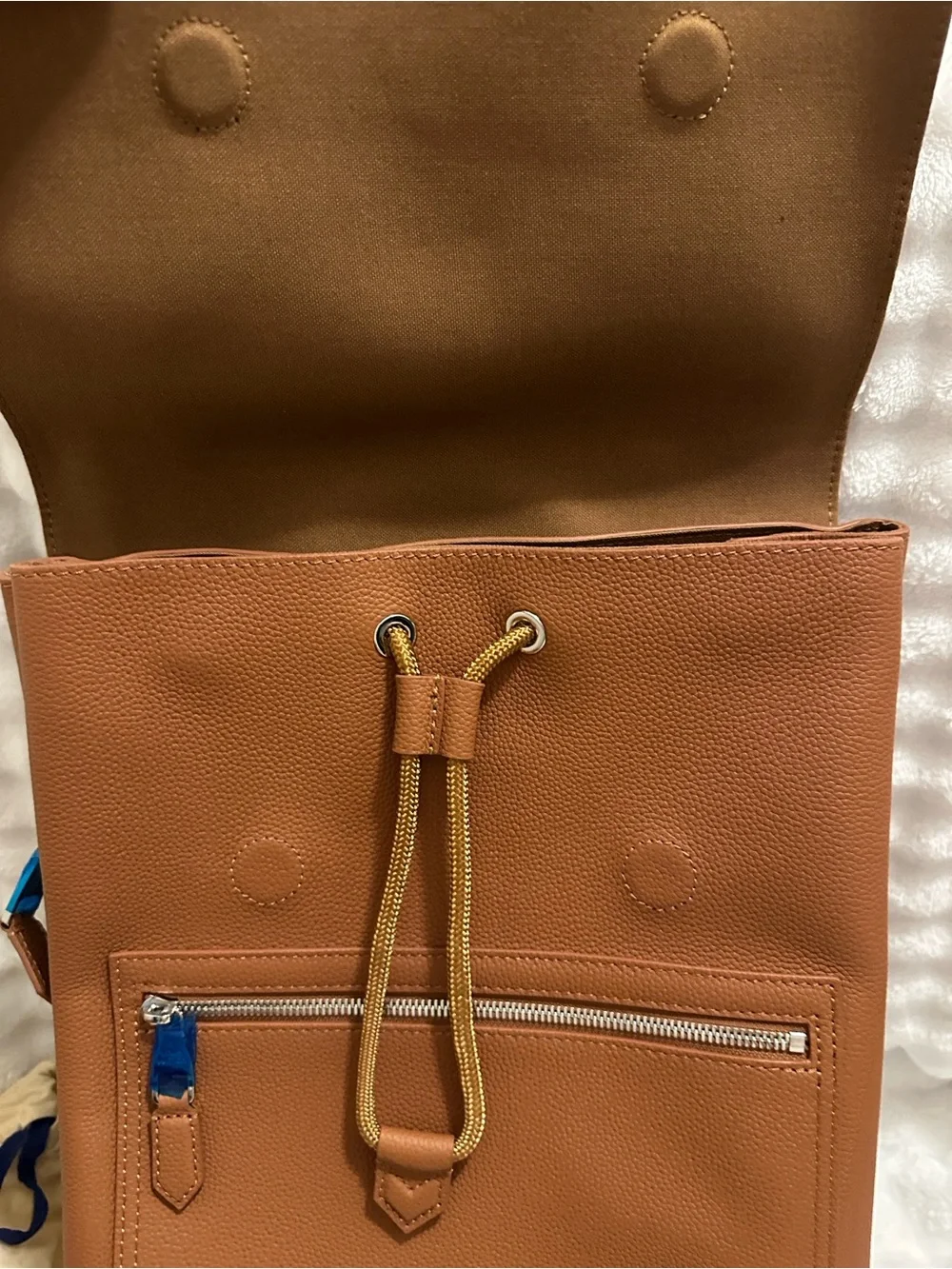 N/A sleek tan