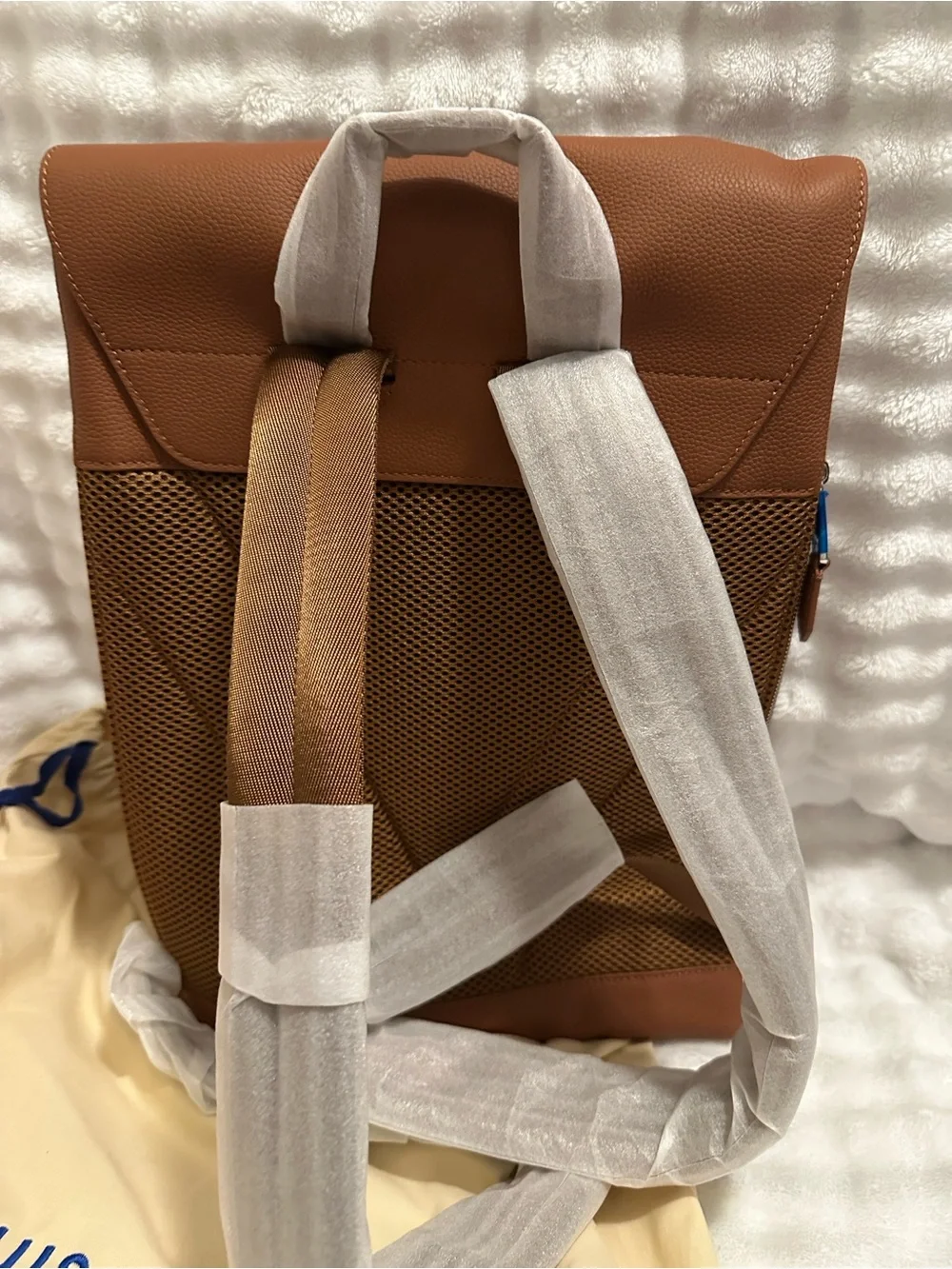 N/A sleek tan