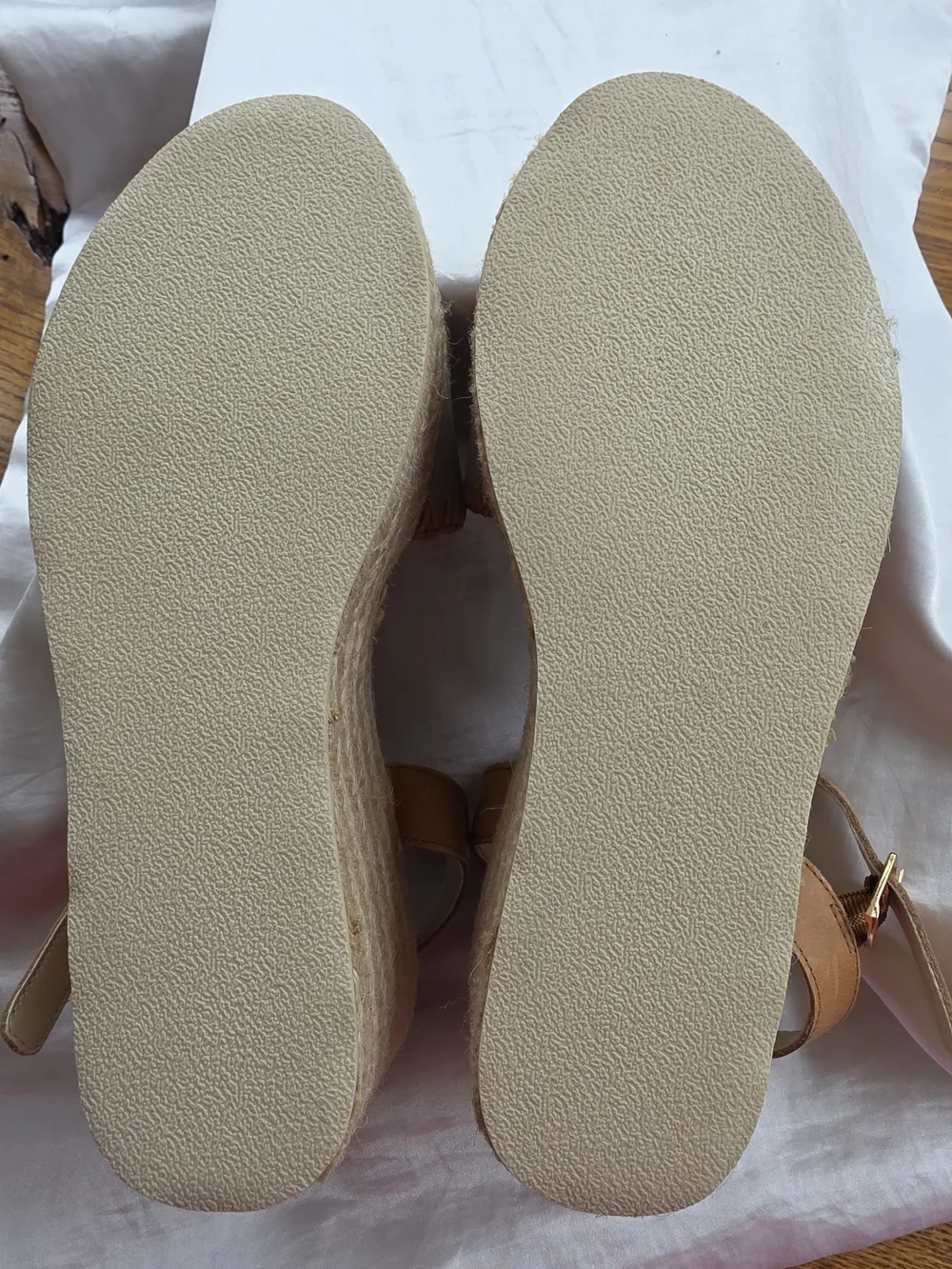 Joie espadrille platform