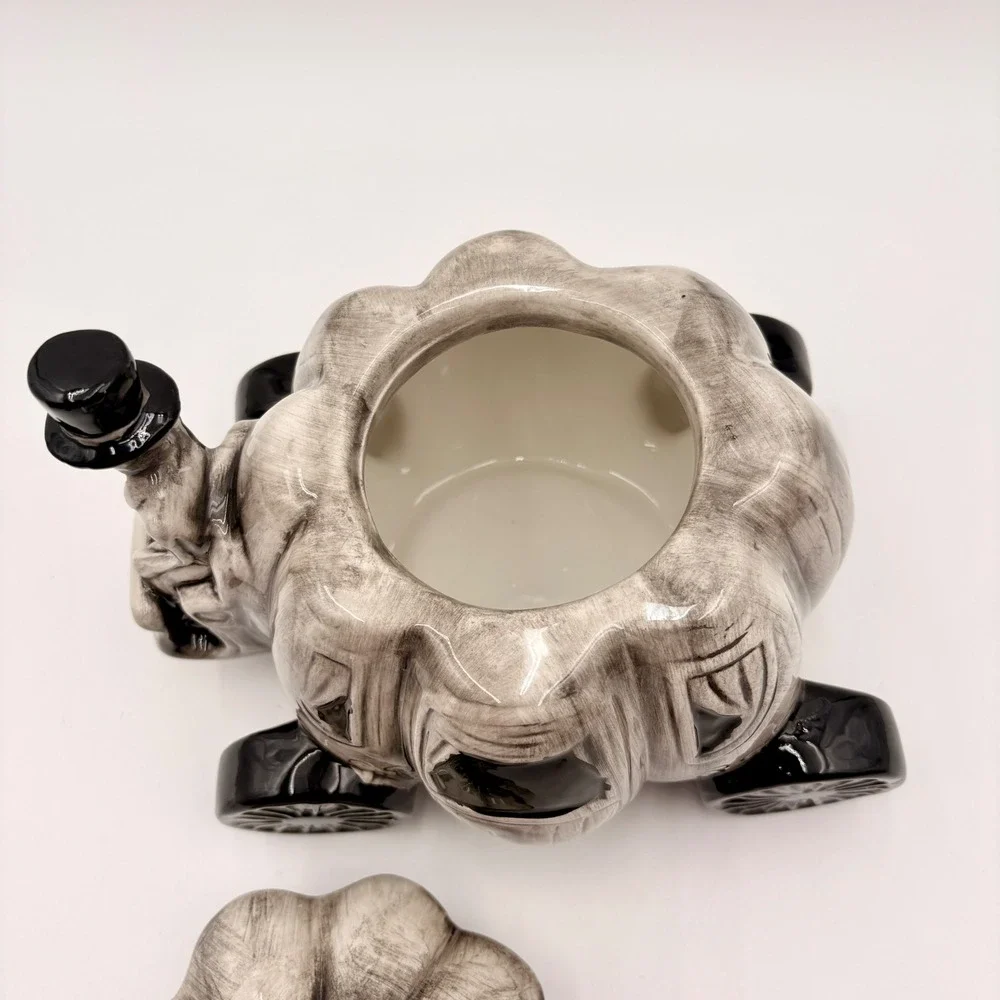 N/A ceramic pumpkin
