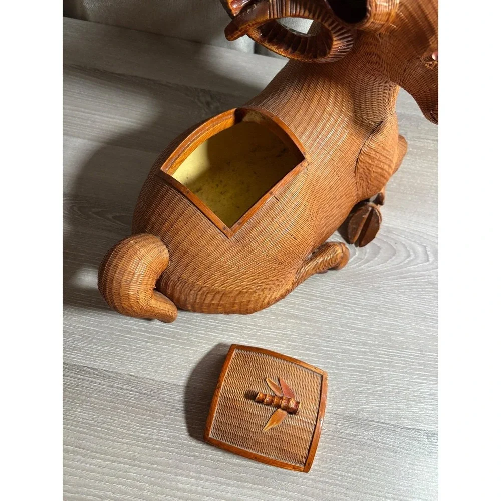 Vintage Wicker Ram Basket Hand Woven RARE Figurine Trinket Box Horned‎ Sheep