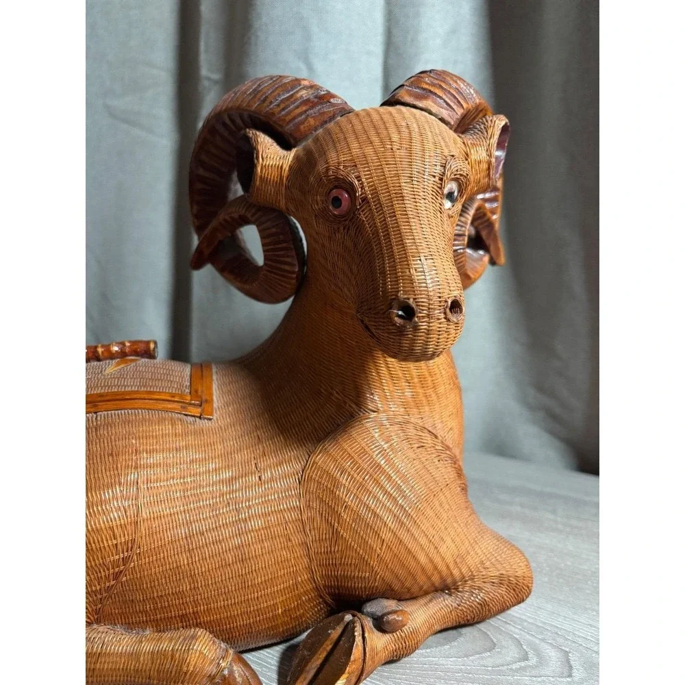 Vintage Wicker Ram Basket Hand Woven RARE Figurine Trinket Box Horned‎ Sheep