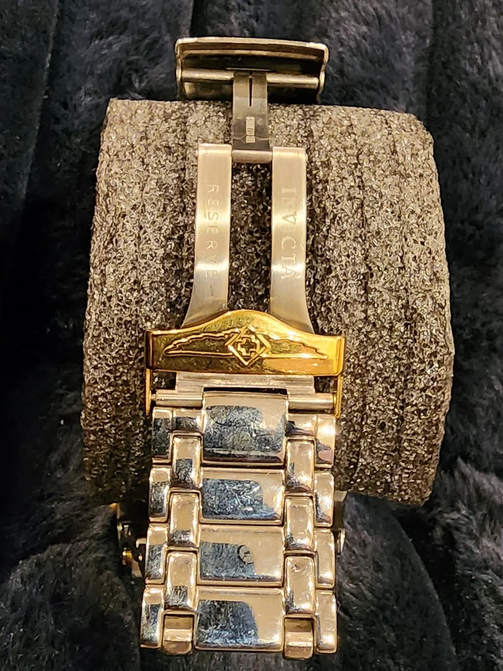 Invicta reserve men