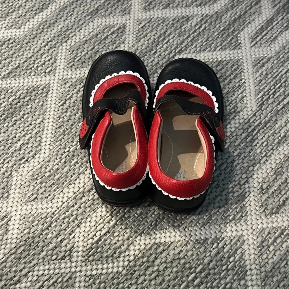 Robeez stylish shoes