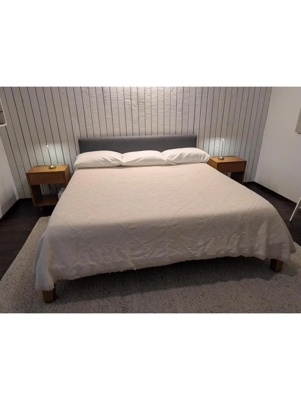 Vtg King Egyptian Cotton Matelassé Coverlet  Made in Portugal  Ivory/Tan Fringed