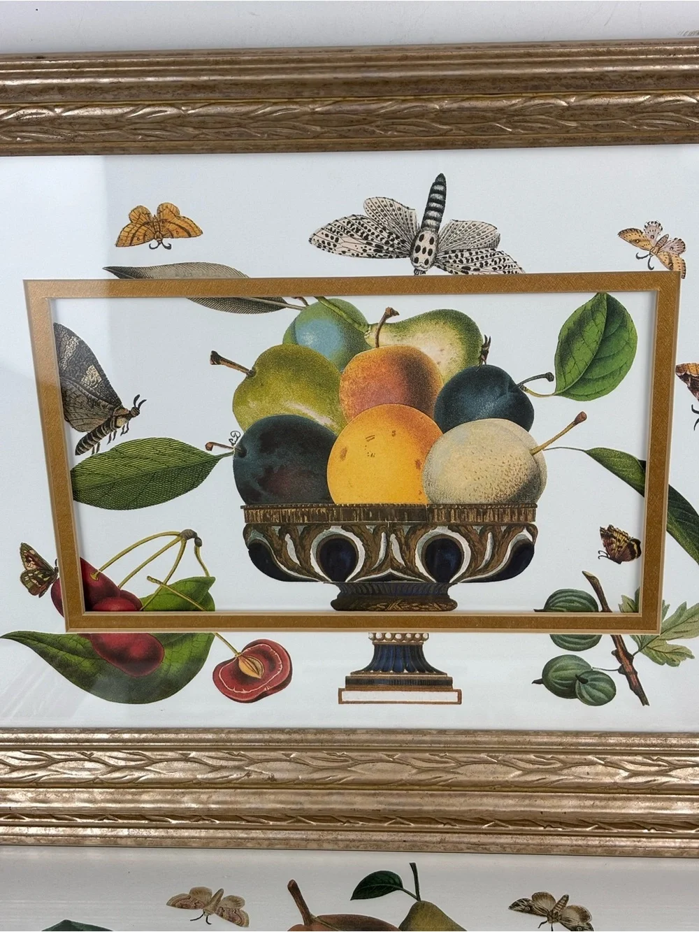 N/A decorative gold