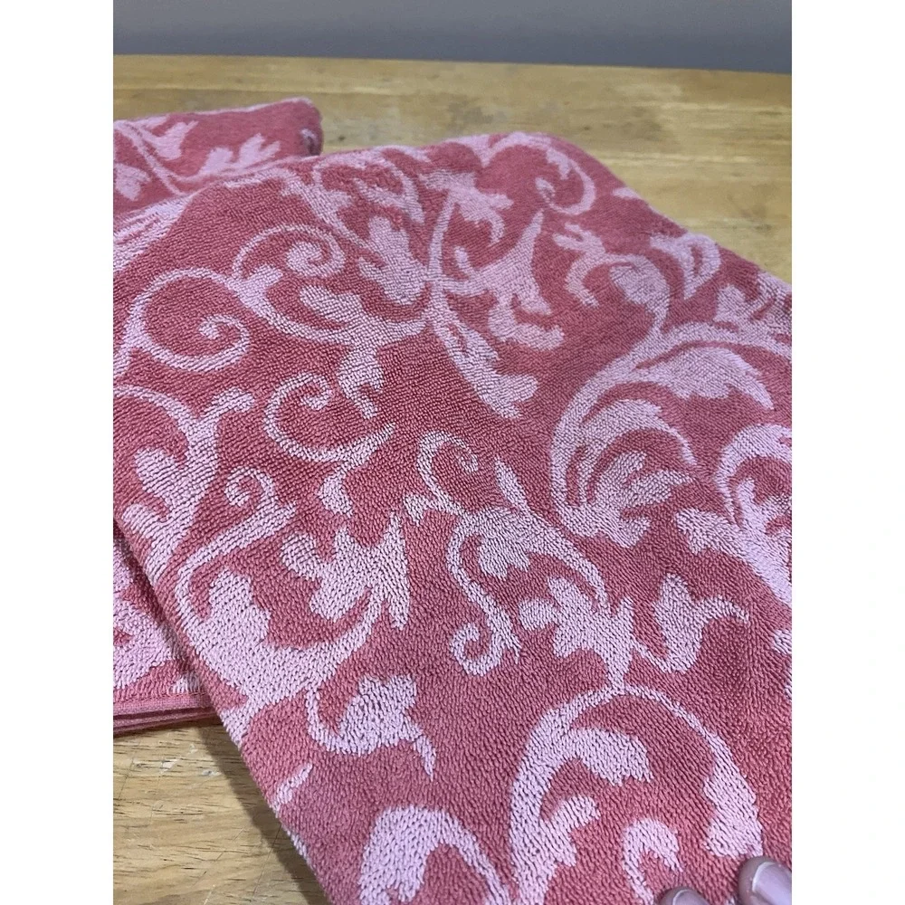 Royal Velvet bath towels