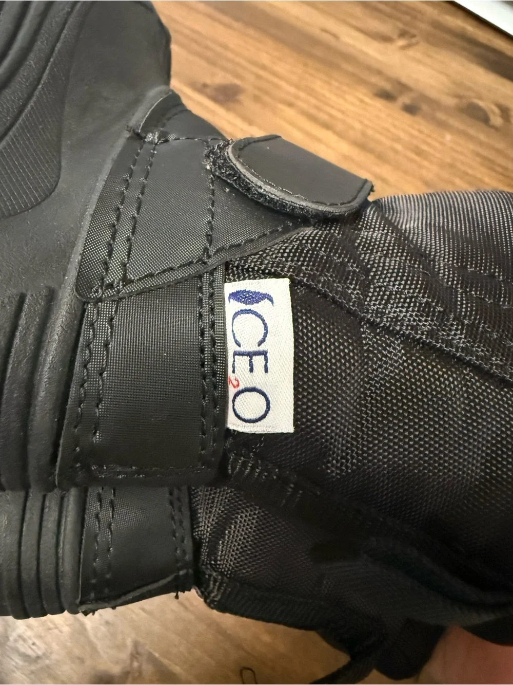 Ice2o cozy black