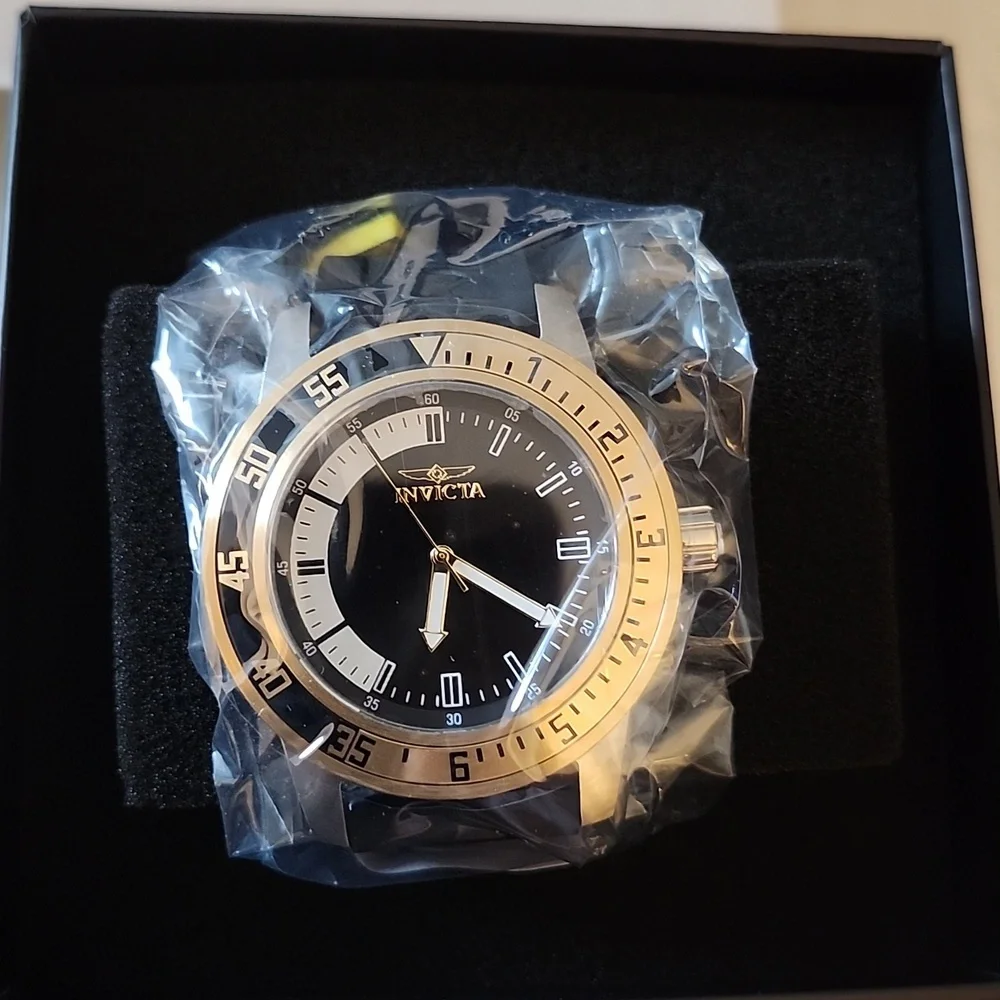Invicta this eye
