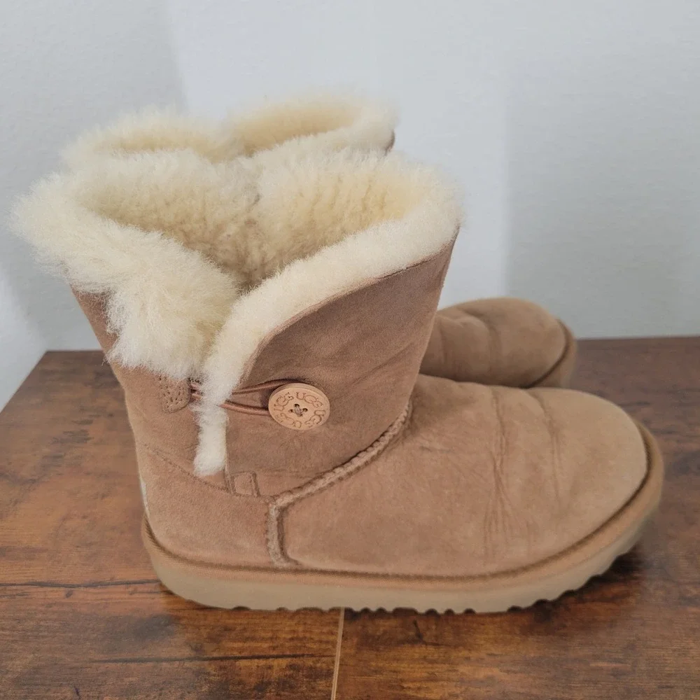 UGG have by