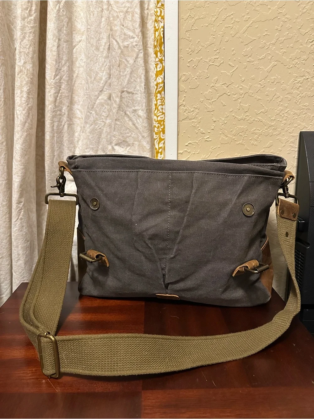 Gootium Vintage Canvas Leather Shoulder/Messenger computer Bag, Khaki 15X12