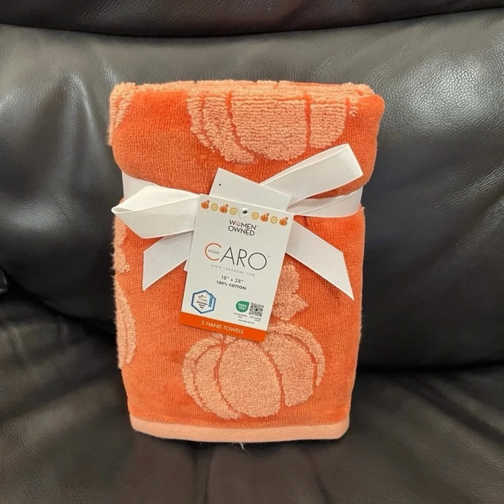 Thanksgiving CARO HOME Pumpkin Hand Towels (2) Thanksgiving Pumpkin Towels