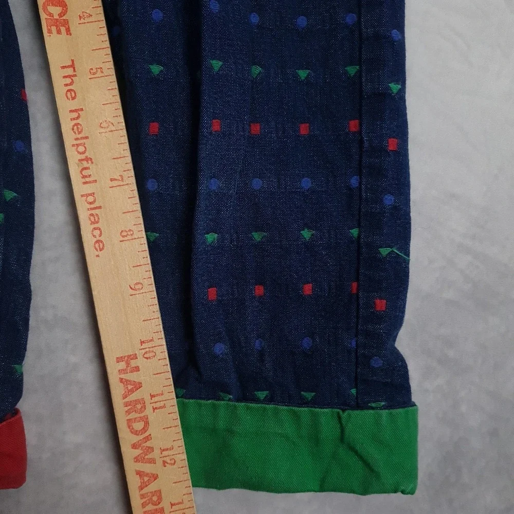OshKosh Bgosh clips few
