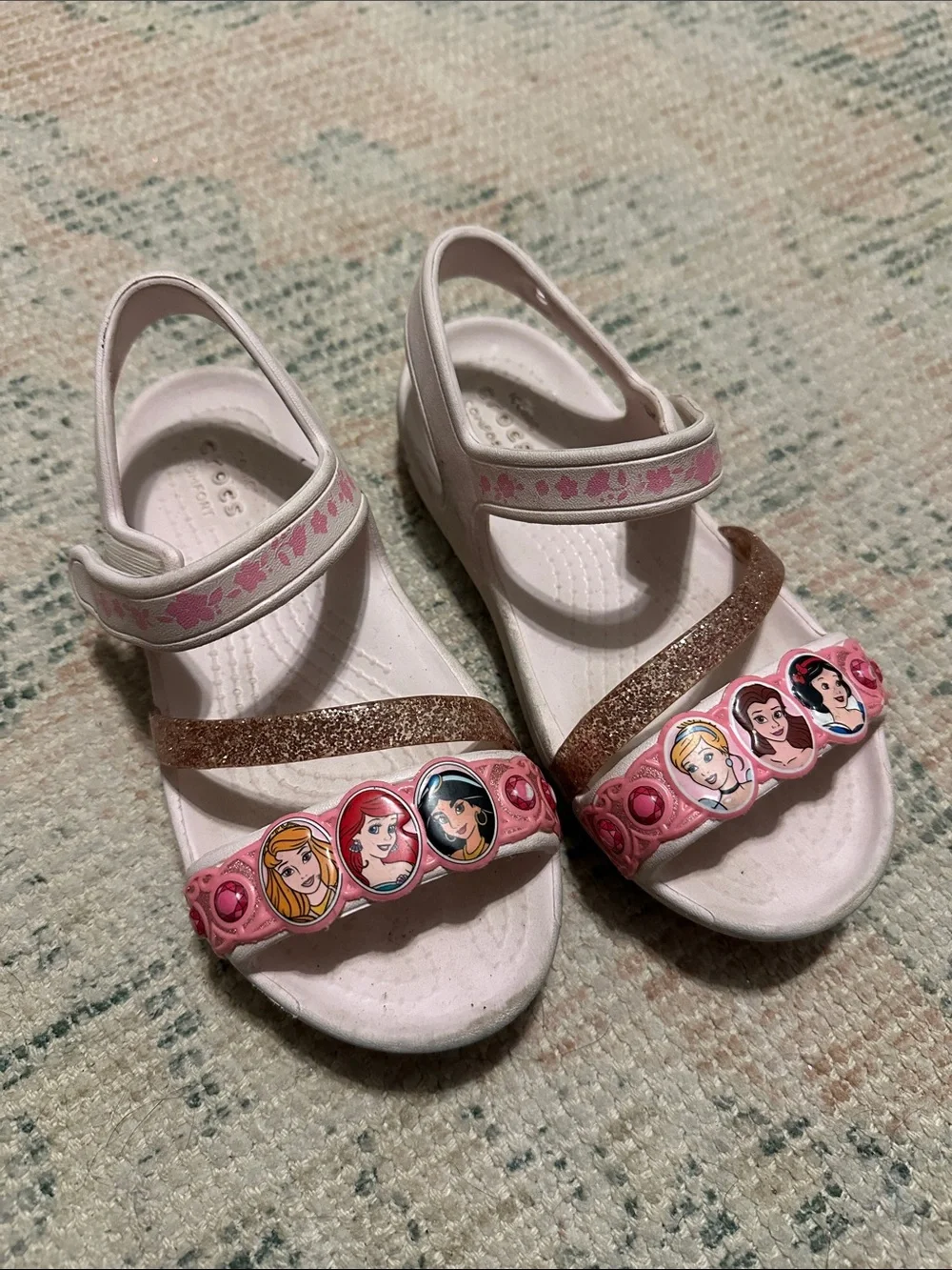 CROCS pink kids