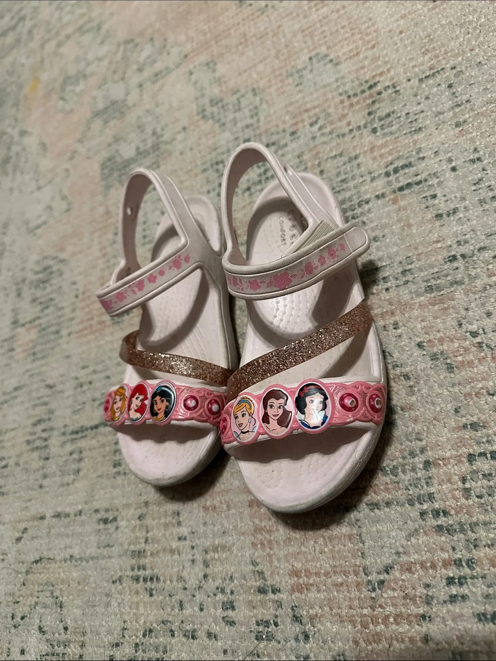 CROCS pink kids