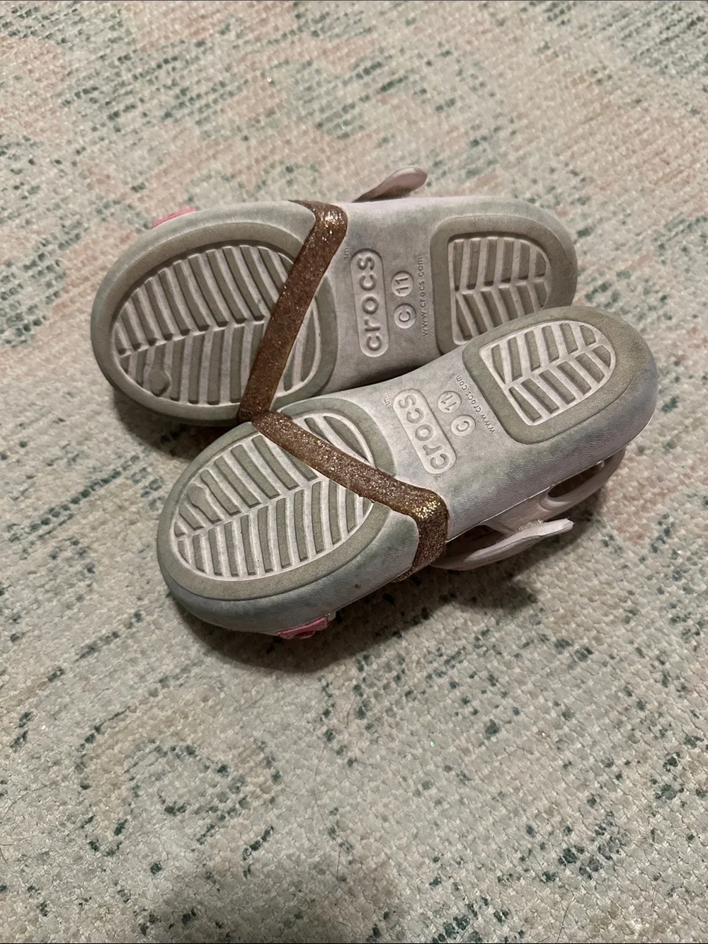 CROCS pink kids