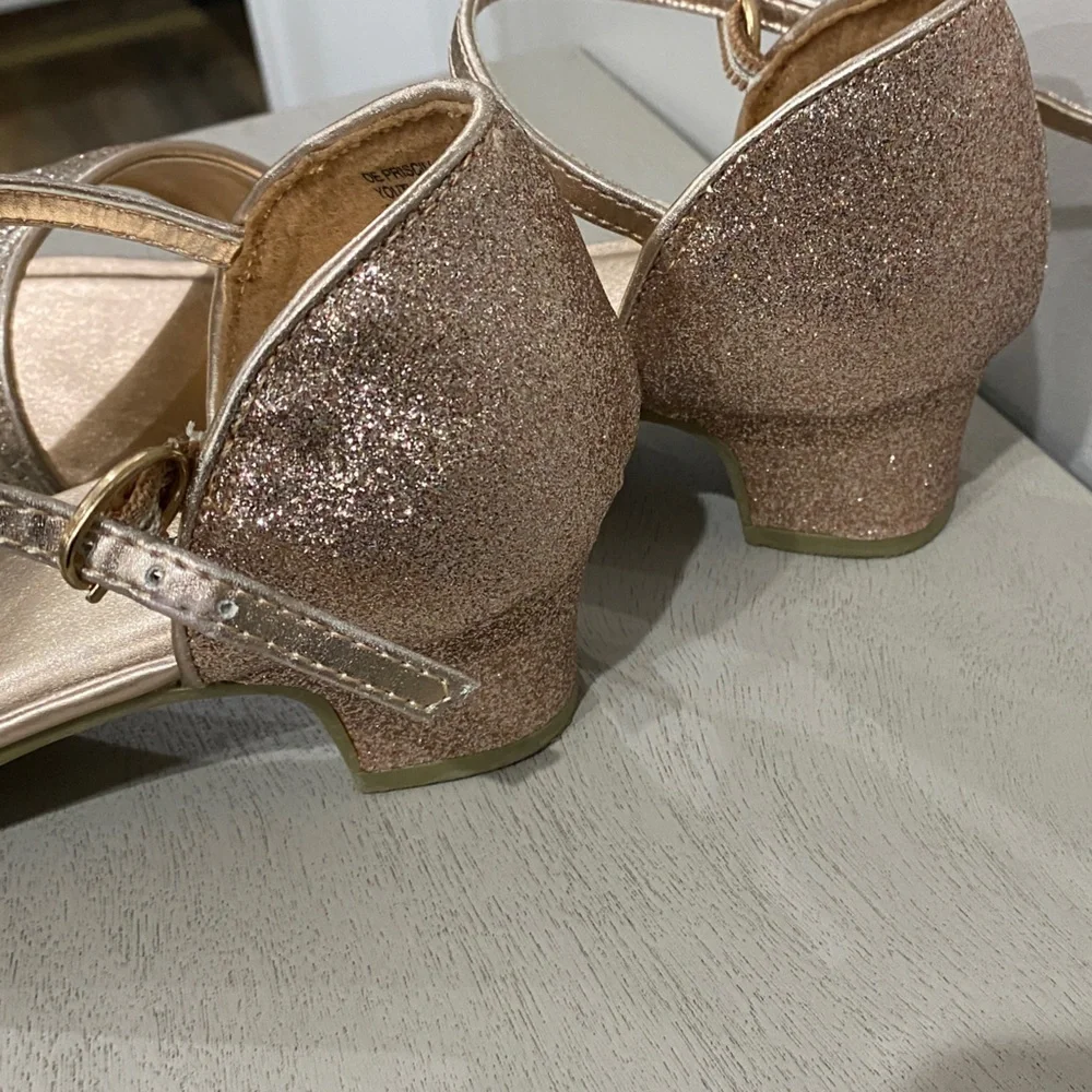 Rose Gold Girls Sparkly Dress Shoes w Ankle Strap- Girls Size 6