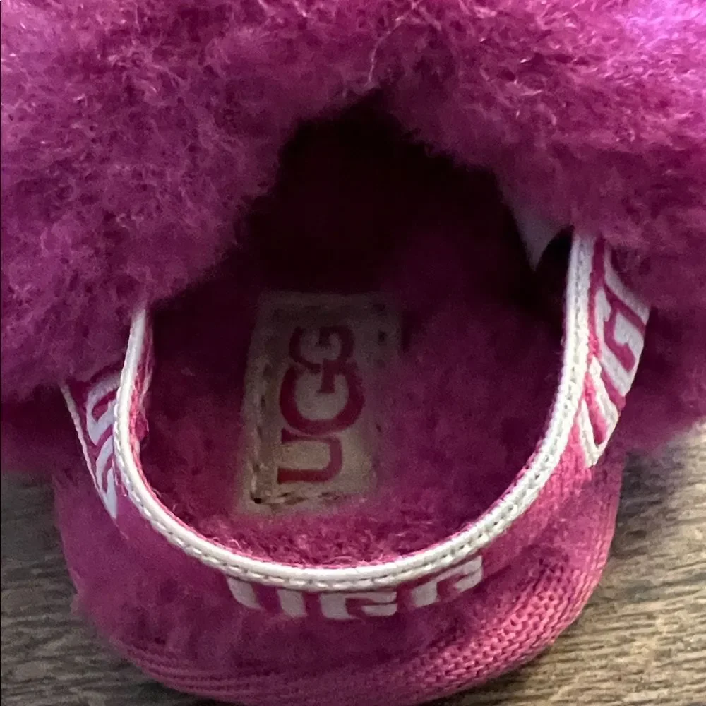 UGG soft warm