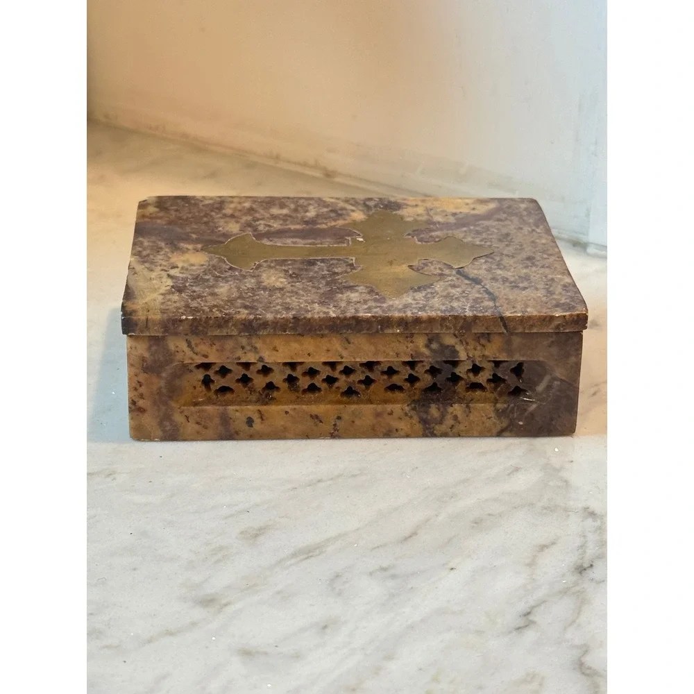 N/A handcrafted soapstone
