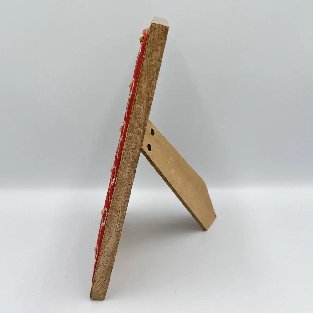 The Unbranded Brand handcrafted red