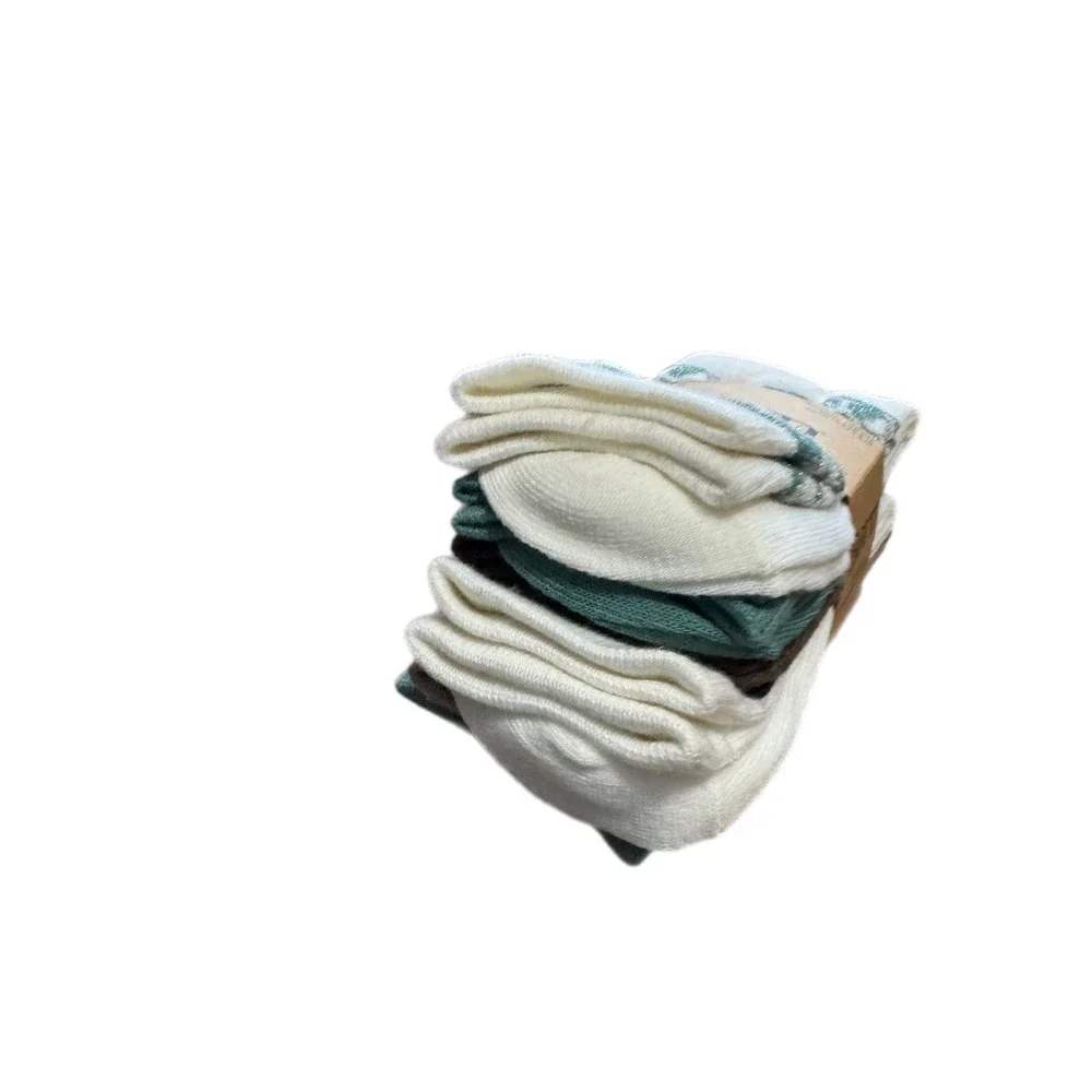 Born crew socks