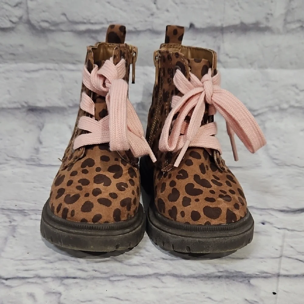 Cat & Jack fun leopard