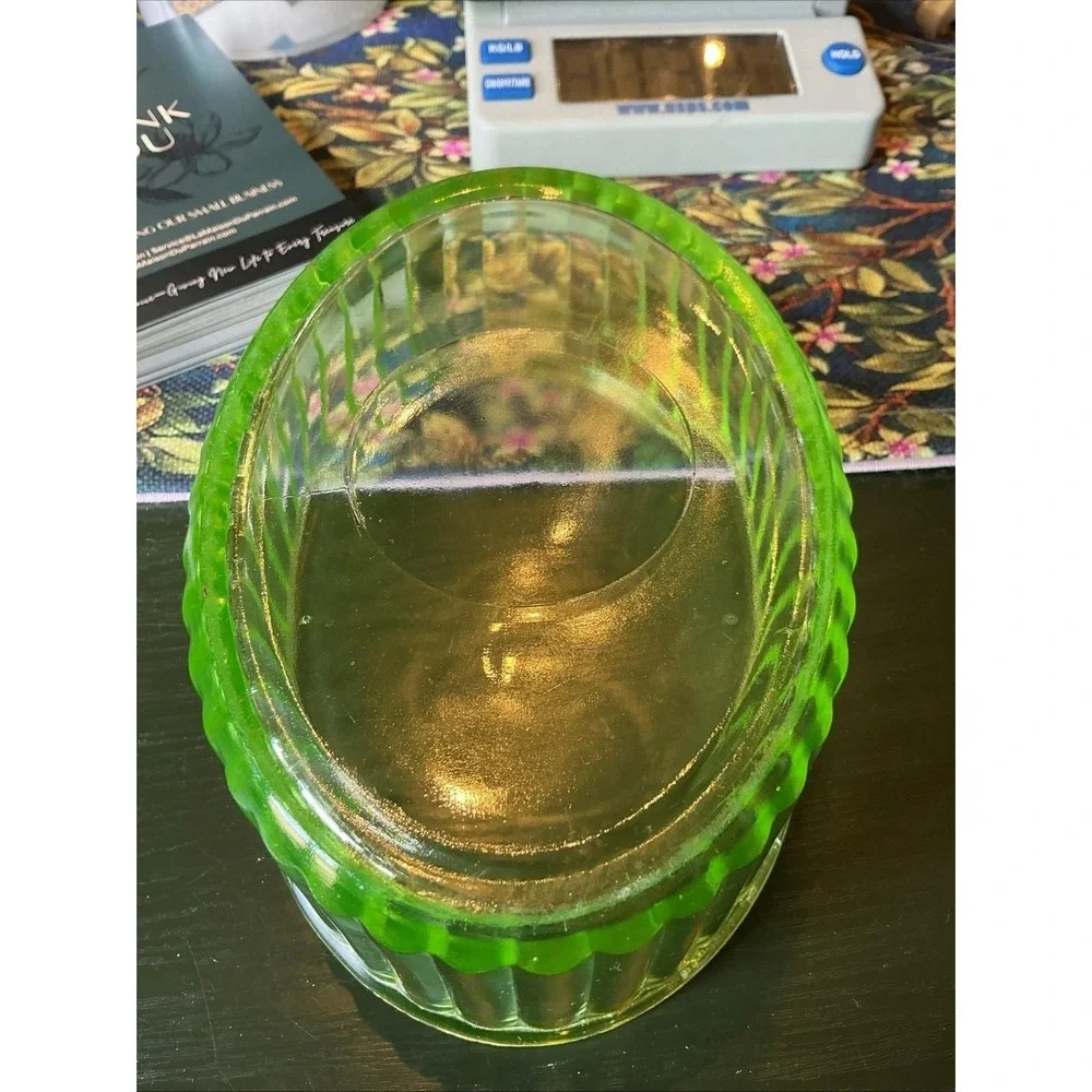 Unmarked this uranium