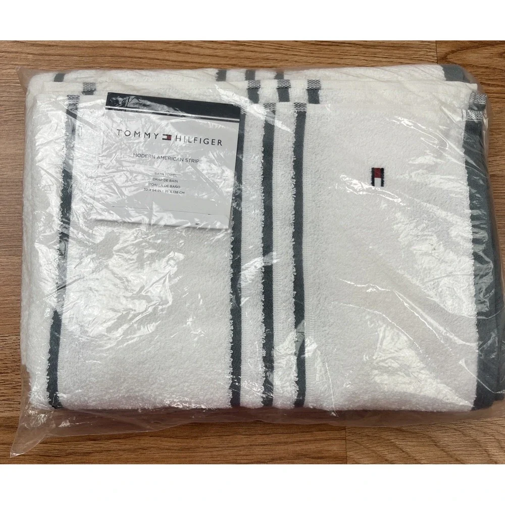 Tommy Hilfiger  Modern American Stripe Bath Towel, White/Grey 30
