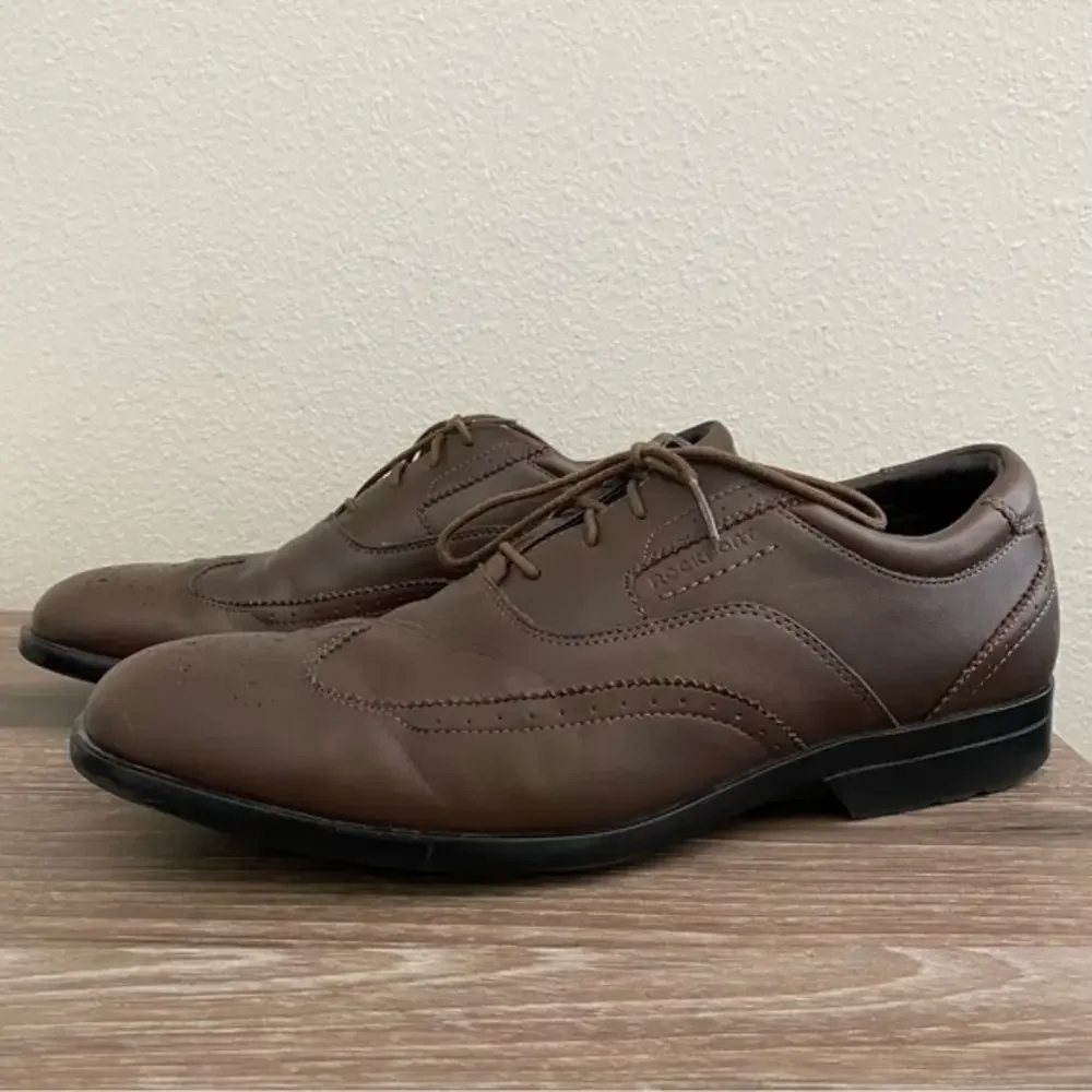 Rockport Dustyn Wingtip Leather Dress Shoes Adiprene Soles‎ Size 9 Brown