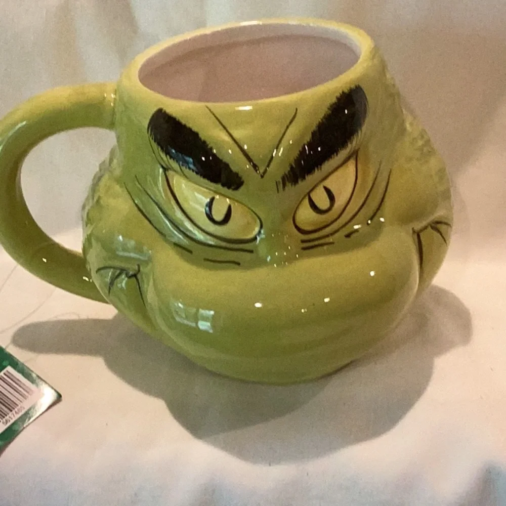 Grinch Christmas mug