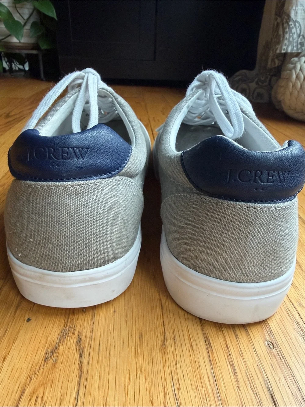 J. Crew men’s crew