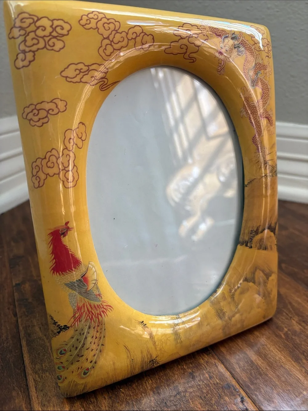 N/A elegant yellow