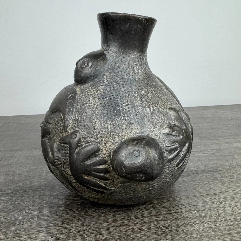 Unbranded pre columbian
