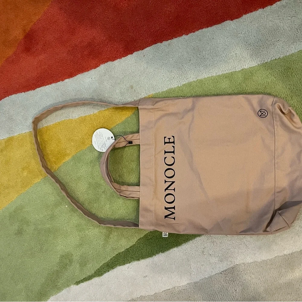 Monocle durable beige