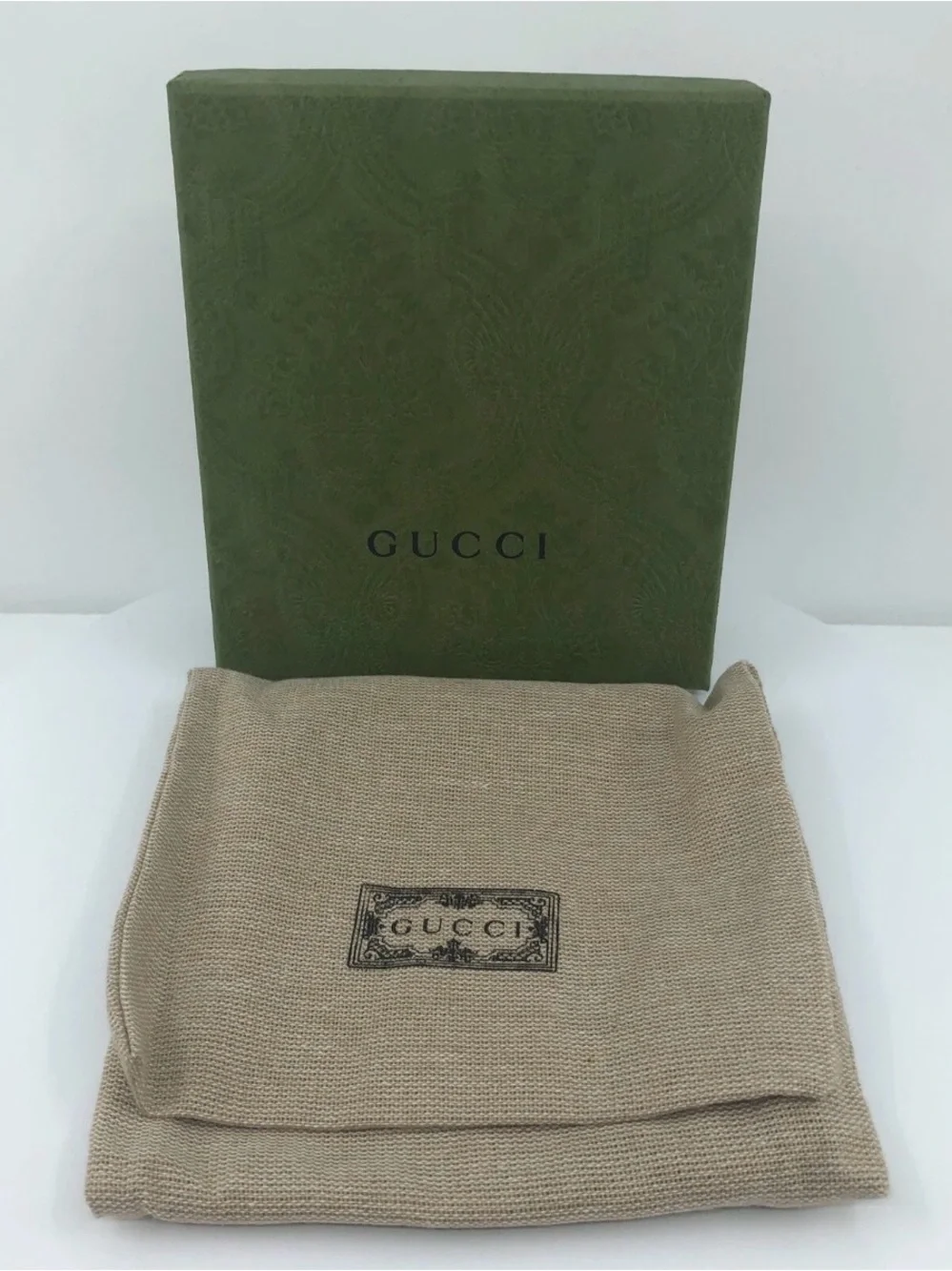 Gucci bi fold