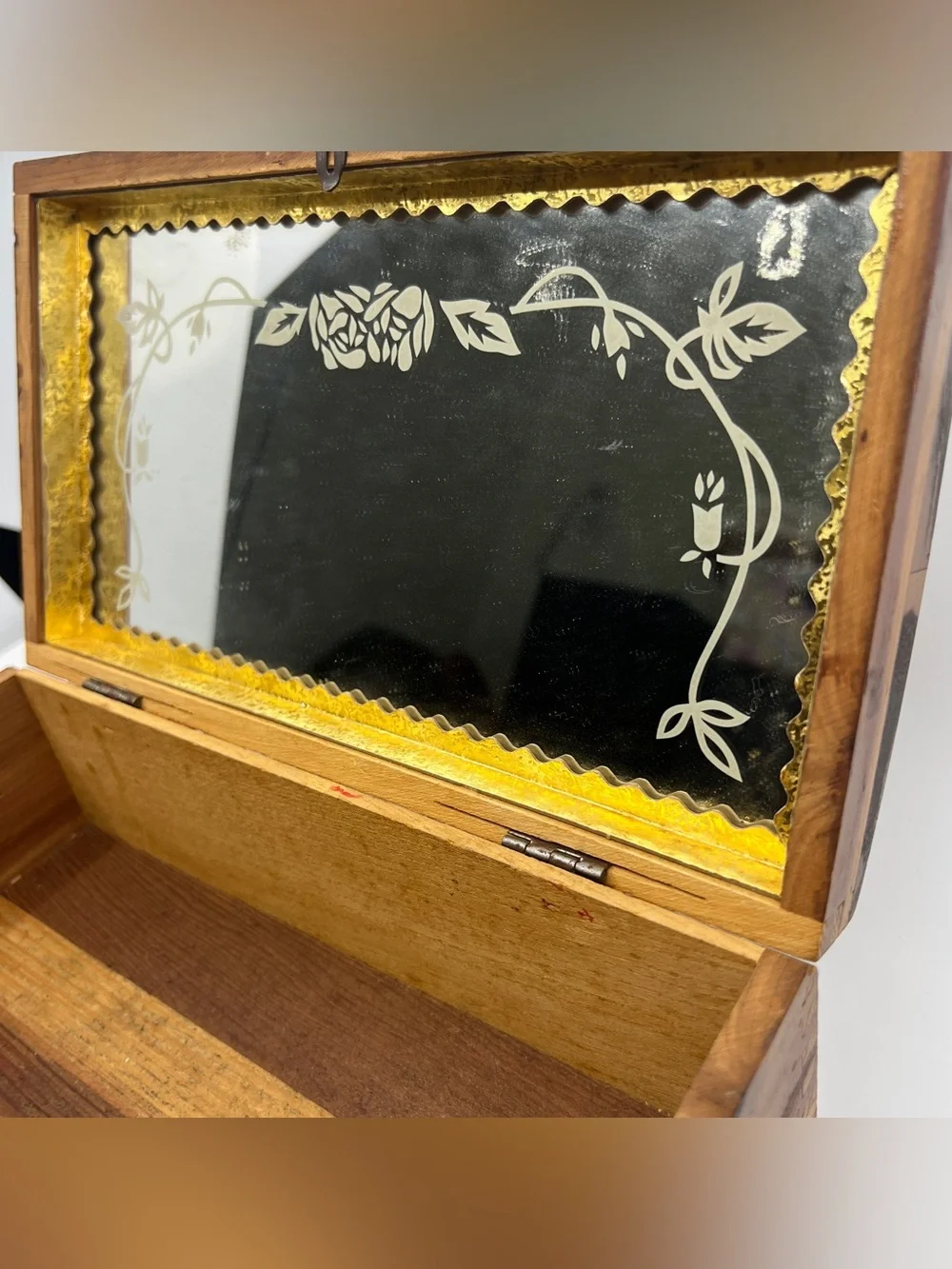 N/A vintage wooden