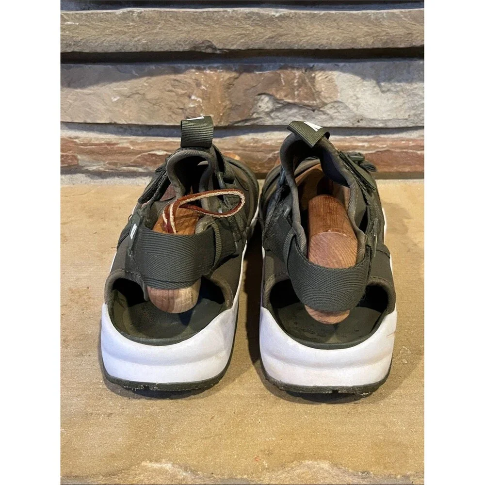 Nike breathable canyon