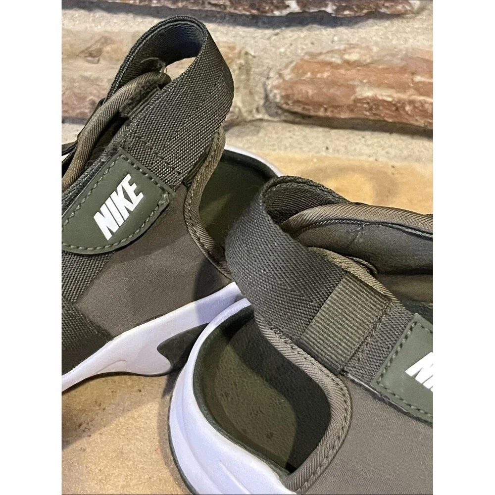 Nike breathable canyon