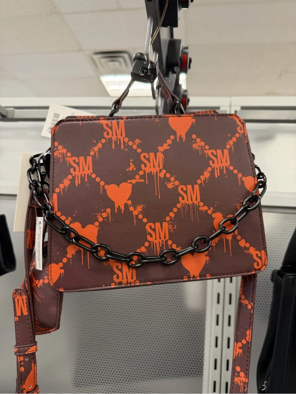 Steve Madden compact steve