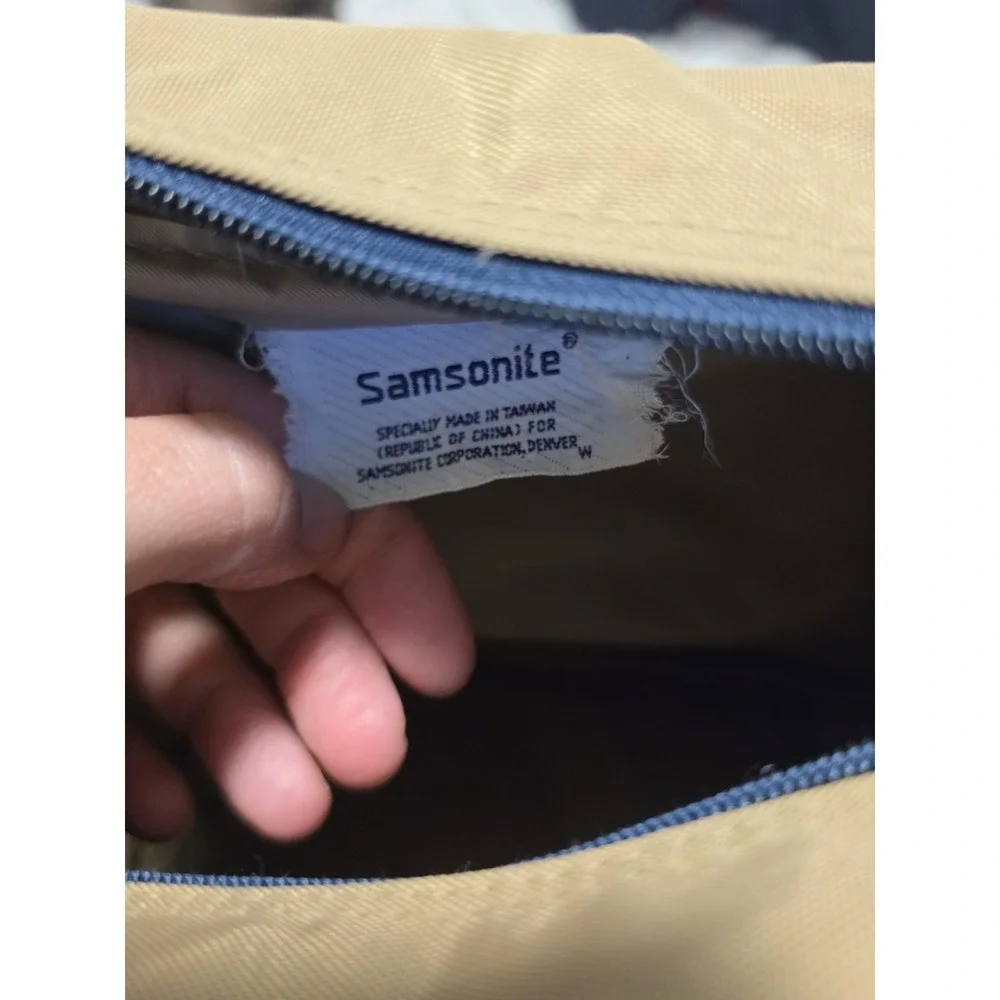 N/A vintage samsonite