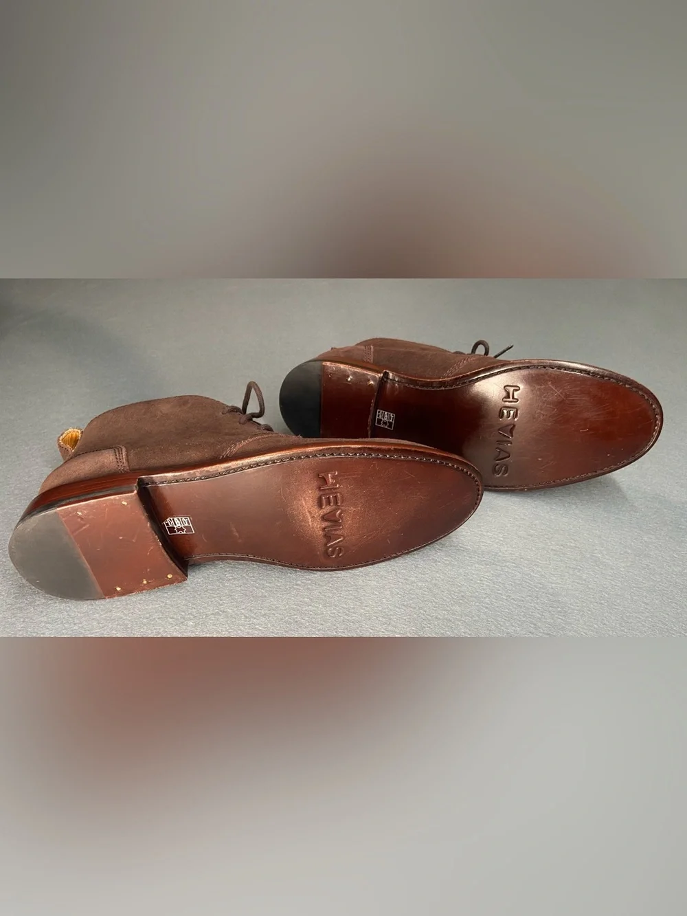 Hevias refined brown