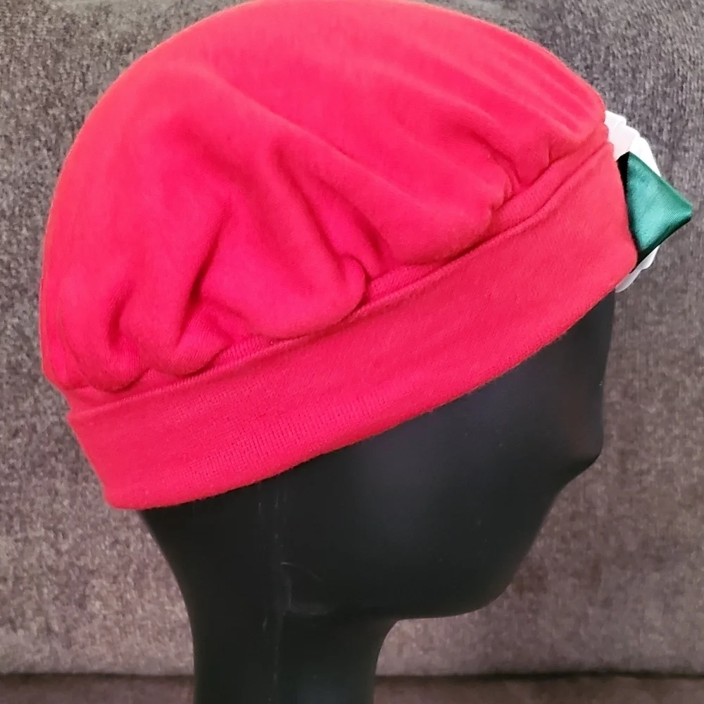 Peek-A-Boo Creations colors red