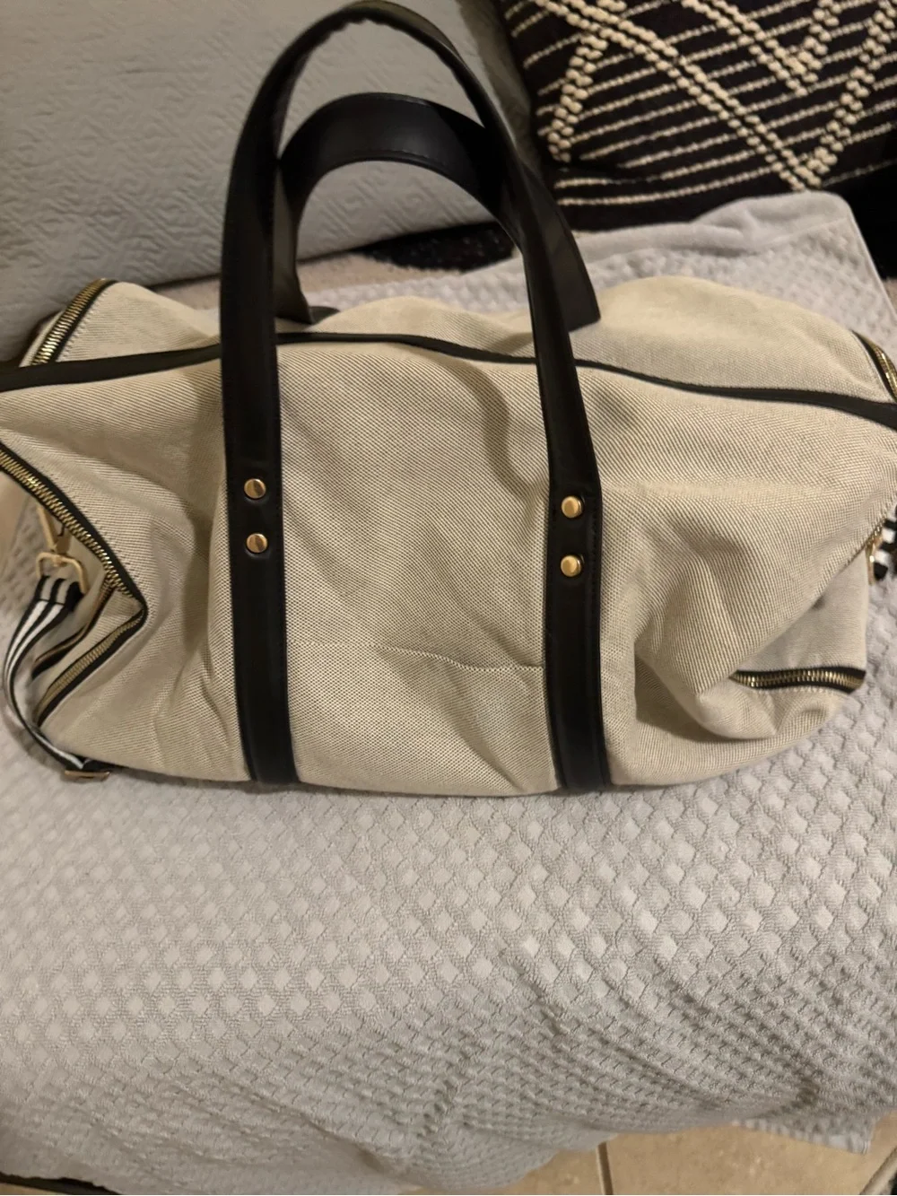 Amazon neutral cream
