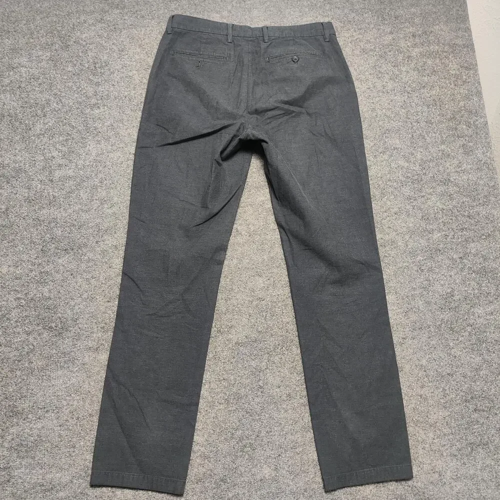 Banana Republic brand banana