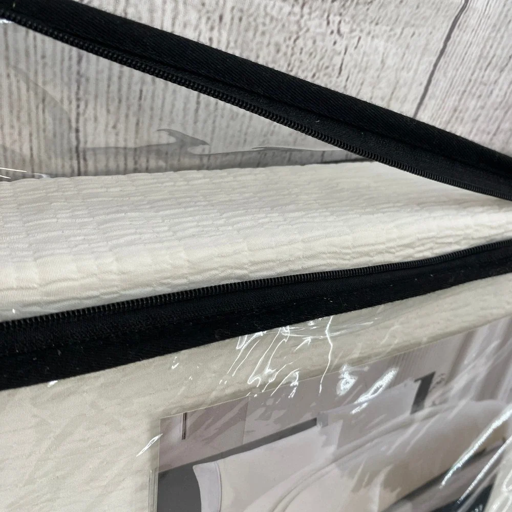 Vera Wang lasting minimalist style