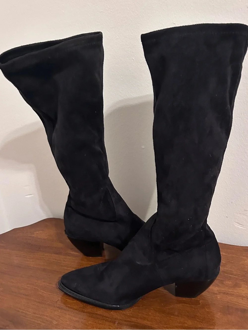 Donald J. Pliner design toe minimalist