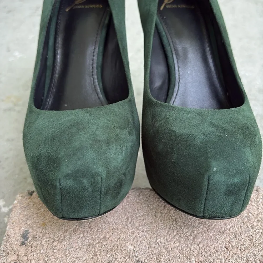 Brian Atwood check out